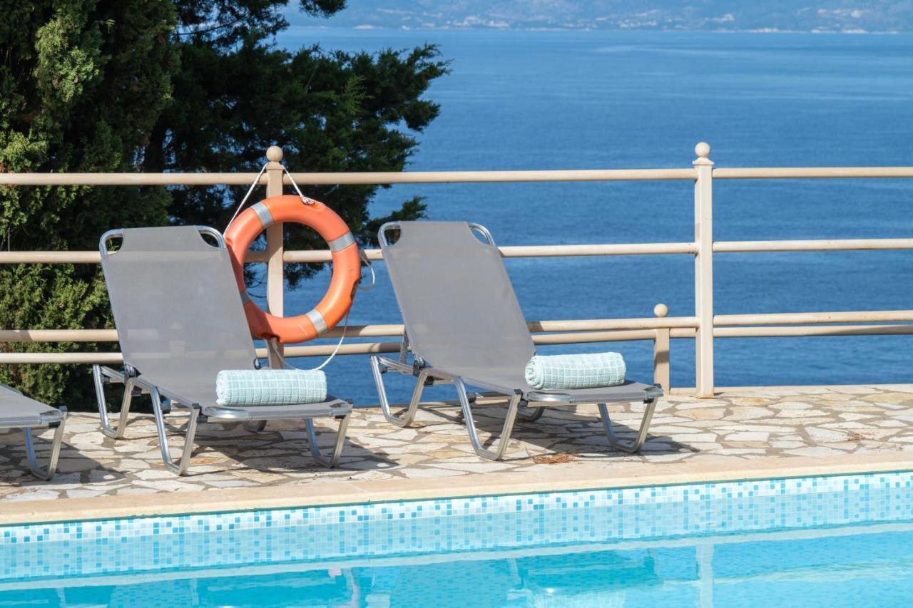 Pangolas Apartments Paxos Longós Екстериор снимка