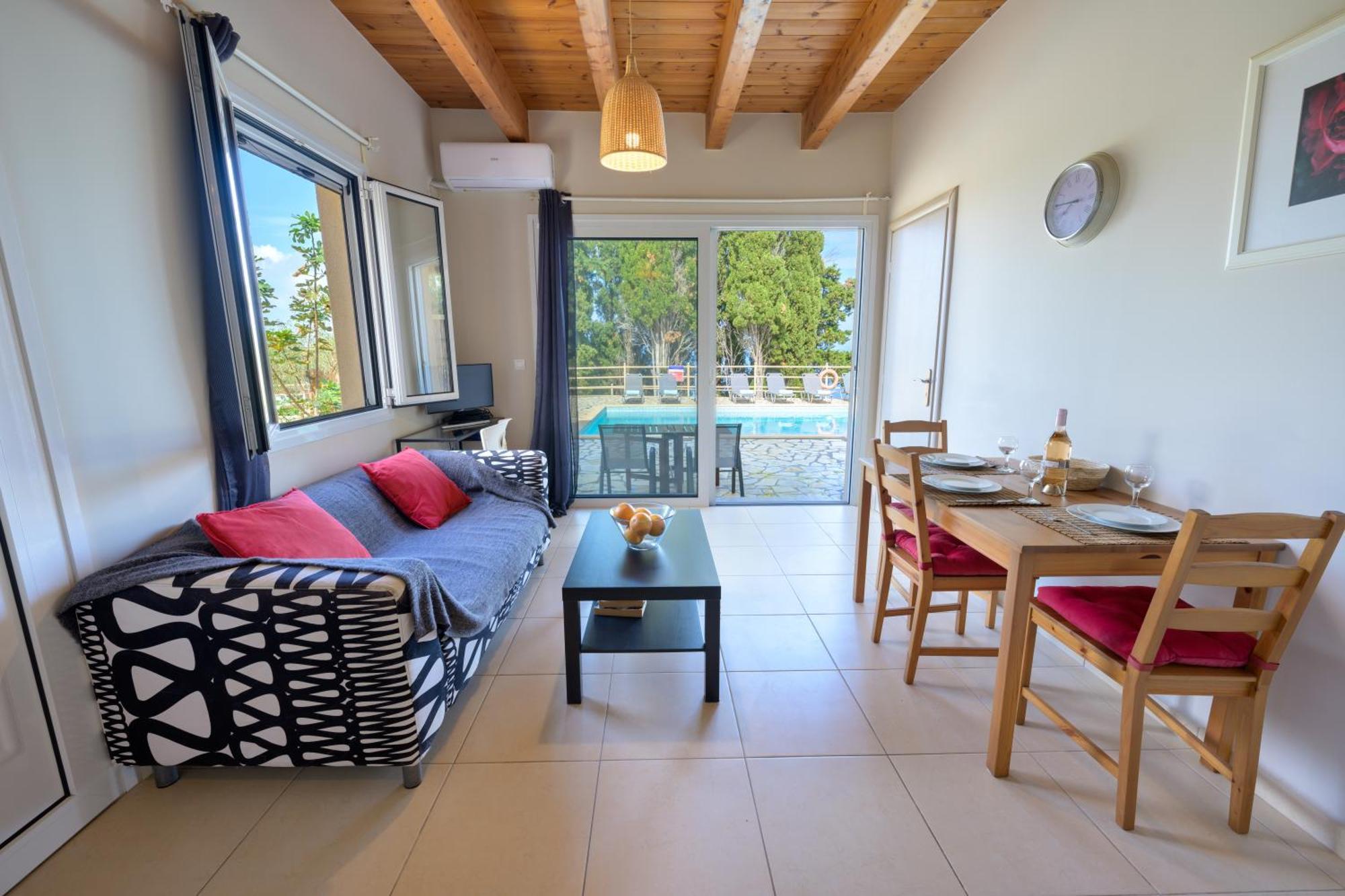 Pangolas Apartments Paxos Longós Екстериор снимка